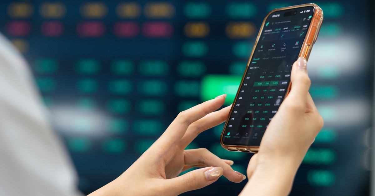 Hơn 570 cổ phiếu tăng giá, VN-Index hồi phục hơn 43 điểm