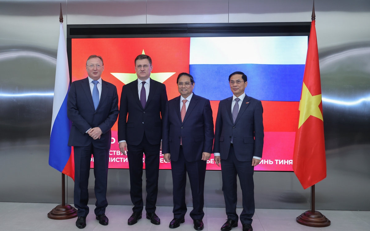 Công ty dầu khí Nga Zarubezhneft đề xuất làm kho dự trữ dầu thô, cung cấp sản phẩm dầu, khí dài hạn