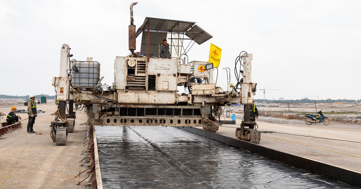 Mặt bằng thiếu gần 20ha, nhiều gói thầu dang dở, sân bay Quảng Trị có kịp cho tháng 7?