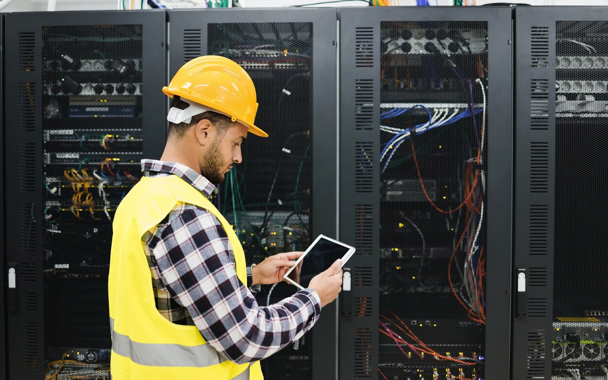 Dòng vốn tỉ USD và 'đường băng' trung tâm dữ liệu