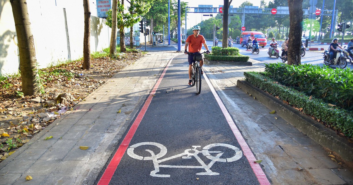 Mở rộng làn xe đạp, TP.HCM tăng cường kết nối metro, xe buýt, ngăn lấn làn