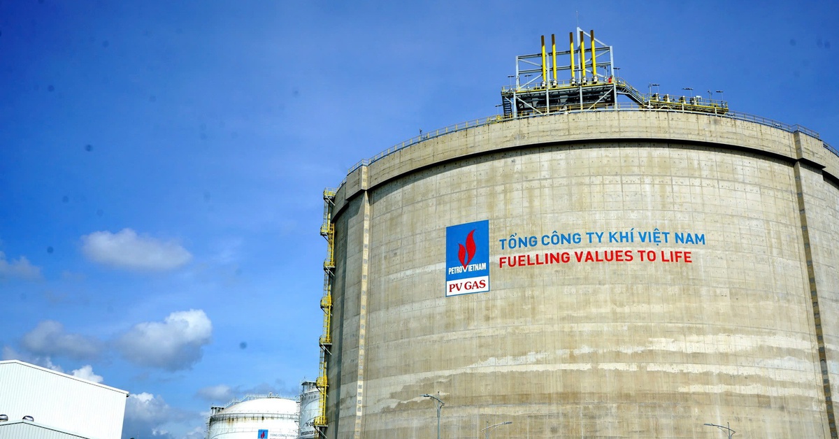 Hai ‘ông lớn’ dầu khí cài số lùi lợi nhuận năm 2026, vì sao không gây bất ngờ?