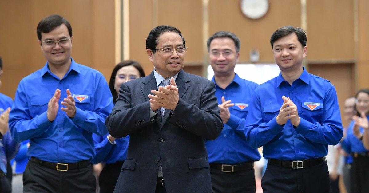 Thủ tướng gặp mặt các gương mặt trẻ Việt Nam tiêu biểu, triển vọng và cán bộ Đoàn xuất sắc