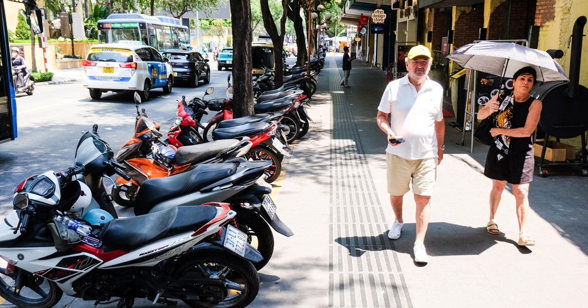 Vỉa hè đã dần thông thoáng
