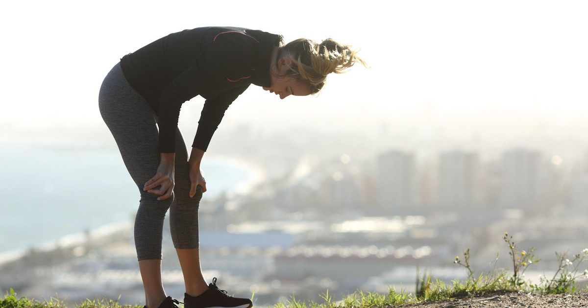 Đang chạy thì đau sốc hông - sườn: Có nguy hiểm không?