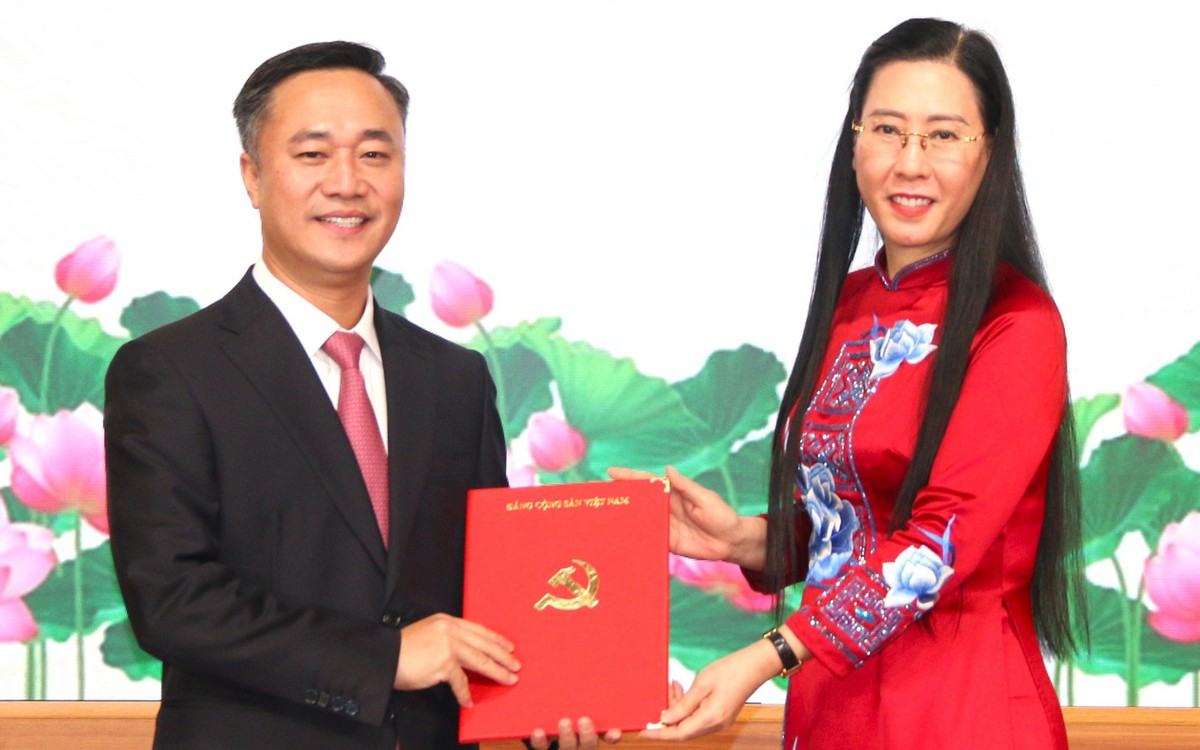 Thứ trưởng Bộ Xây dựng Nguyễn Việt Hùng giữ chức Phó bí thư Tỉnh ủy Khánh Hòa