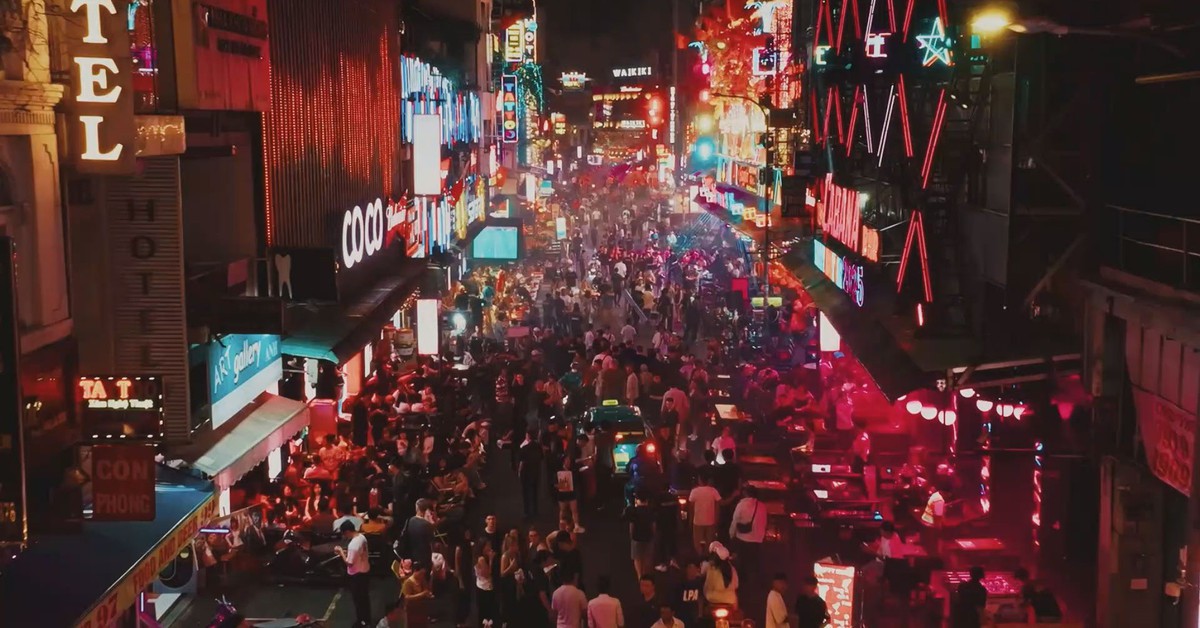 Phát triển kinh tế đêm - động lực thúc đẩy tăng trưởng kinh tế TP.HCM