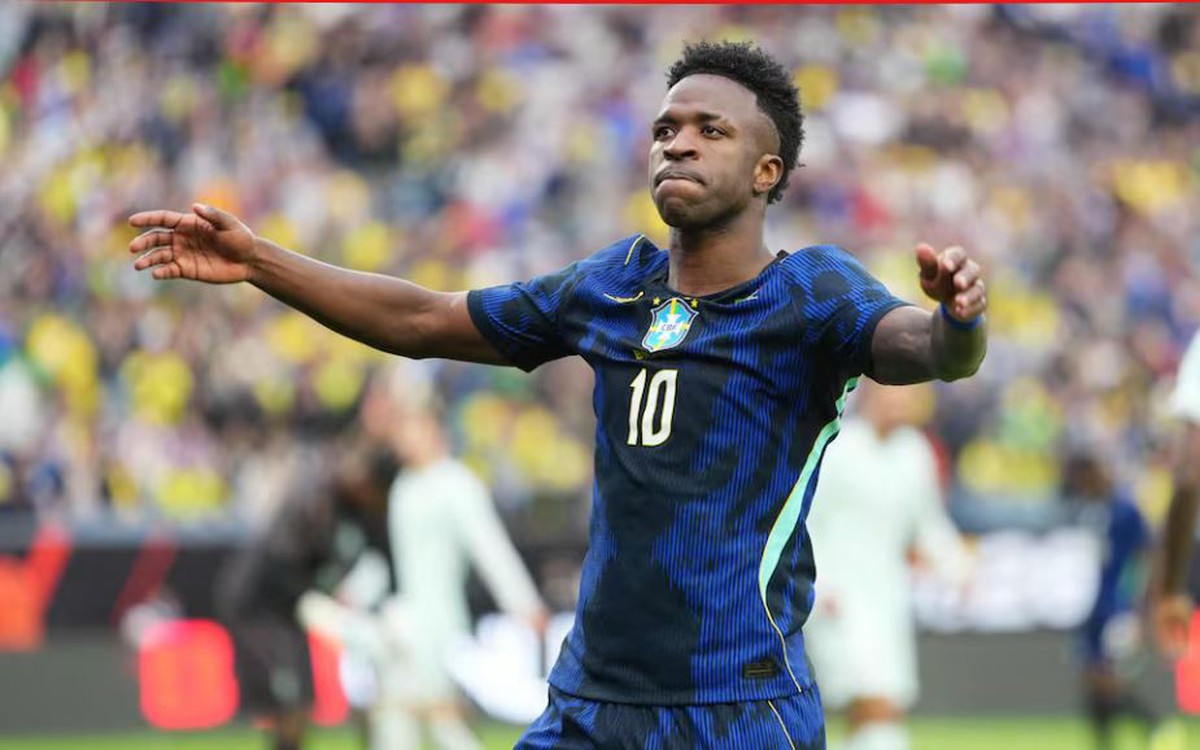 'Brazil nên kiên nhẫn với Vinicius vì cậu ấy sẽ giúp họ vô địch World Cup'