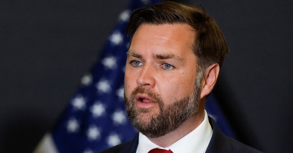 Phó tổng thống Mỹ gọi người ngoài hành tinh là 'ác quỷ', hứa tìm ra sự thật về UFO