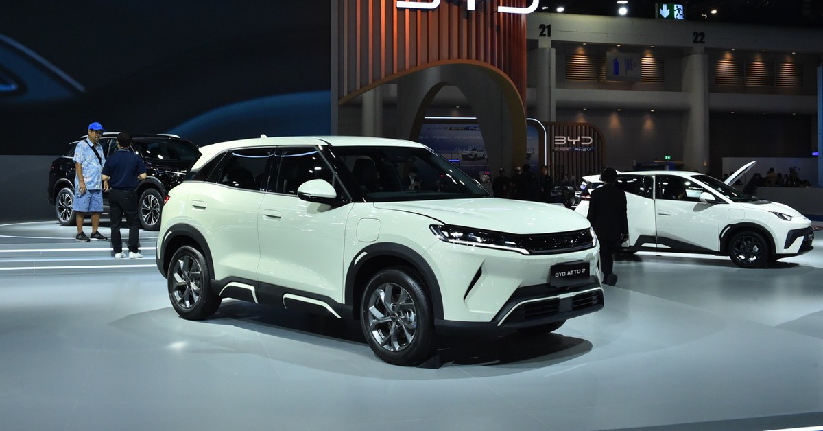 BYD tung 4 mẫu xe mới ở Đông Nam Á, trải từ xe điện đến hybrid đấu xe xăng