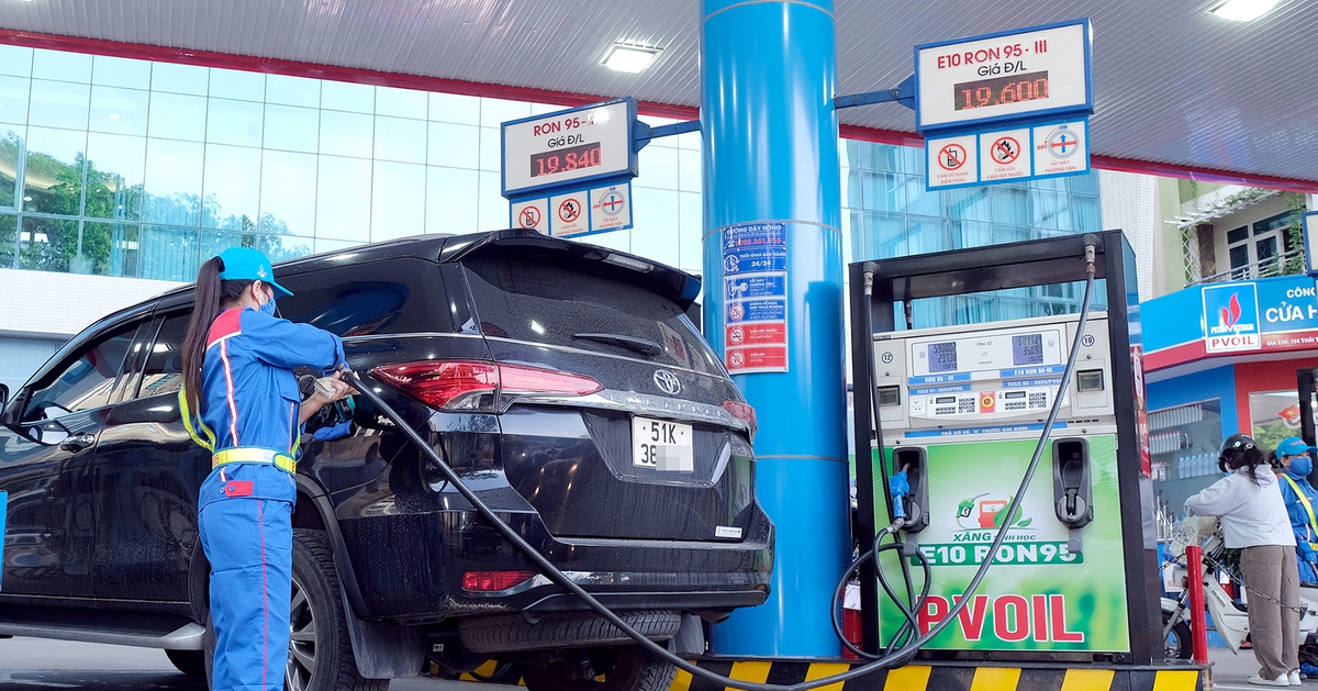 Triển khai sớm xăng sinh học E10RON95: Giảm áp lực nguồn cung và hạ nhiệt giá xăng dầu