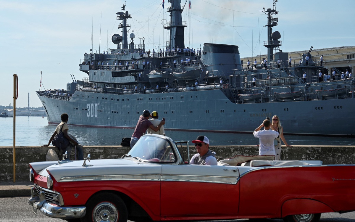 Tàu chở dầu lớn của Nga tiến sát Cuba, dự kiến cập cảng hôm nay