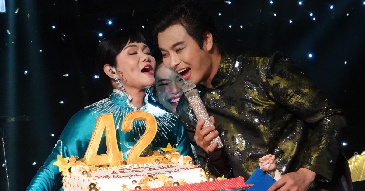 Ngọc Huyền mừng 42 năm tuổi nghề cùng Võ Minh Lâm, Vũ Luân, Bình Tinh