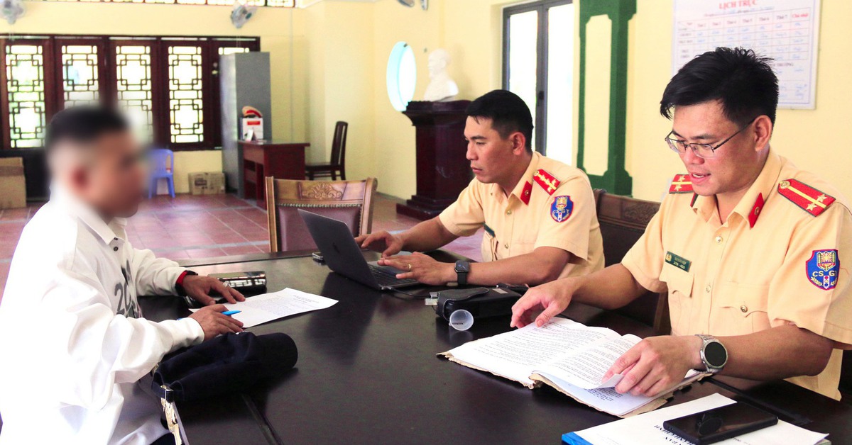 Xử phạt TikToker phóng mô tô nước trên bãi tắm công cộng ở Nha Trang