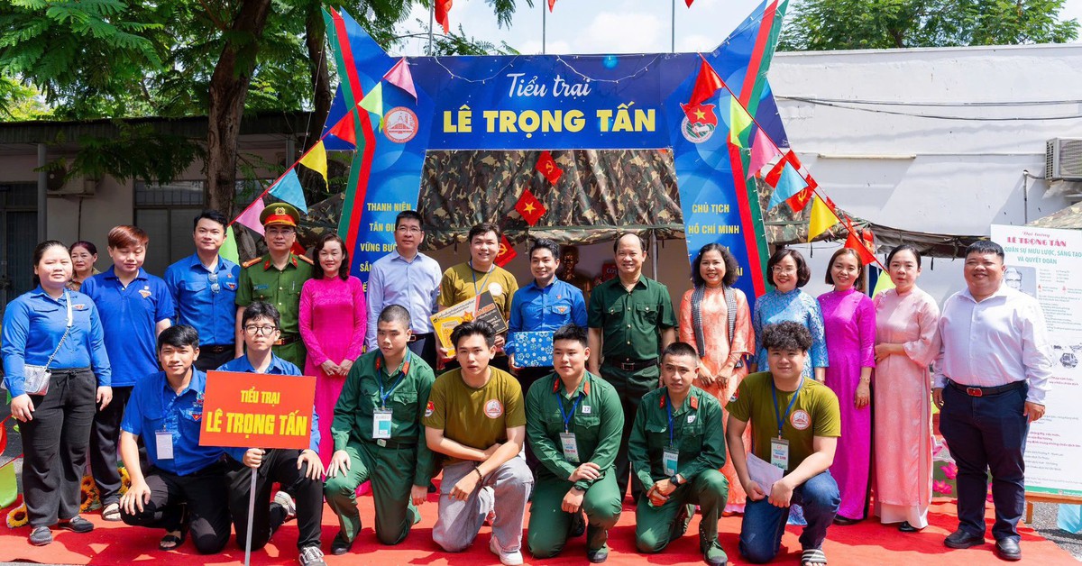 Tuổi trẻ TP.HCM sôi nổi hội trại tòng quân, sẵn sàng lên đường nhập ngũ