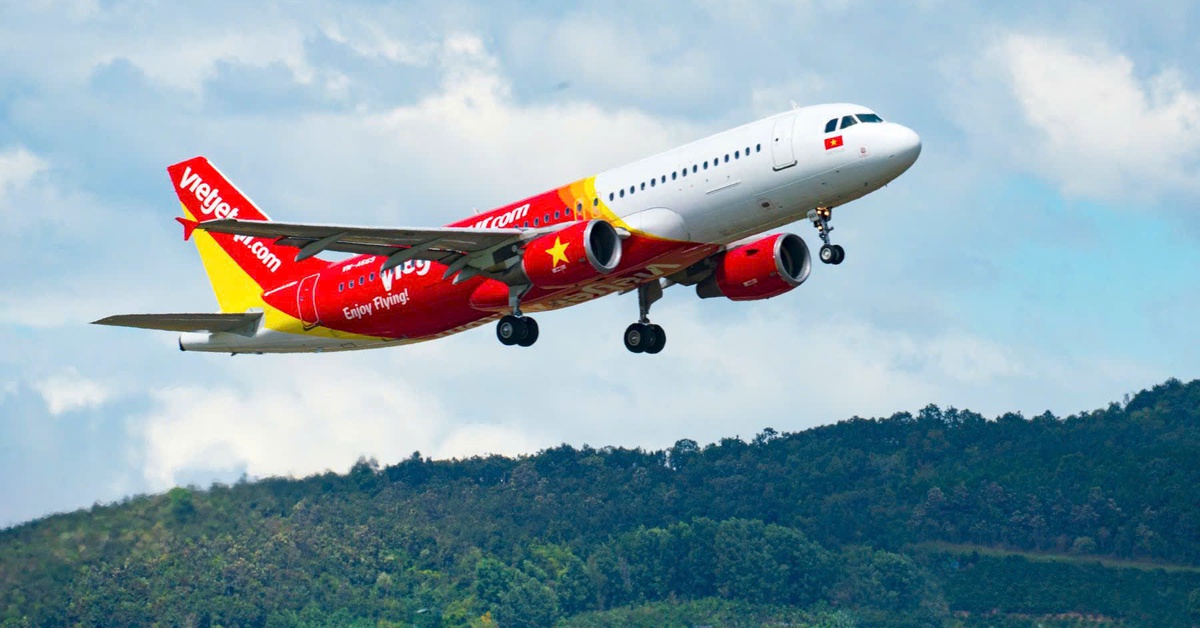 Sân bay Liên Khương đóng cửa, hành khách các hãng bay được hỗ trợ ra sao?