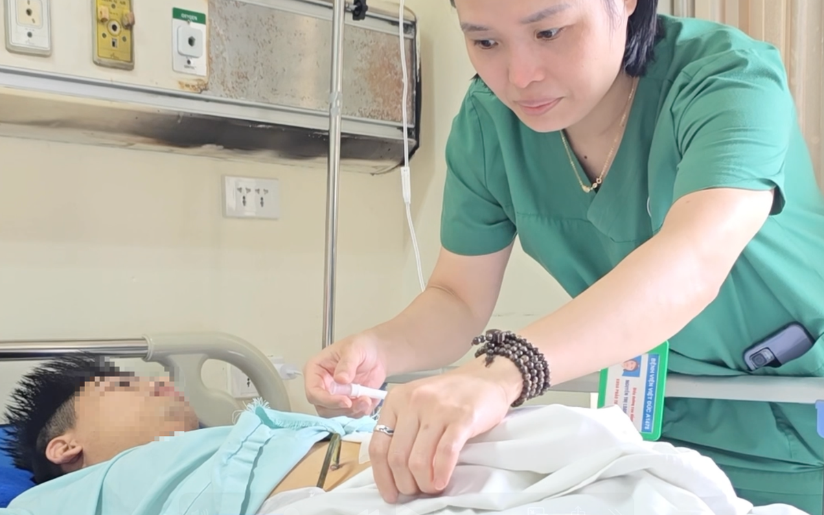 Lấy thận bị tổn thương ra ngoài ‘sửa chữa’, rồi ghép lại cho người bệnh