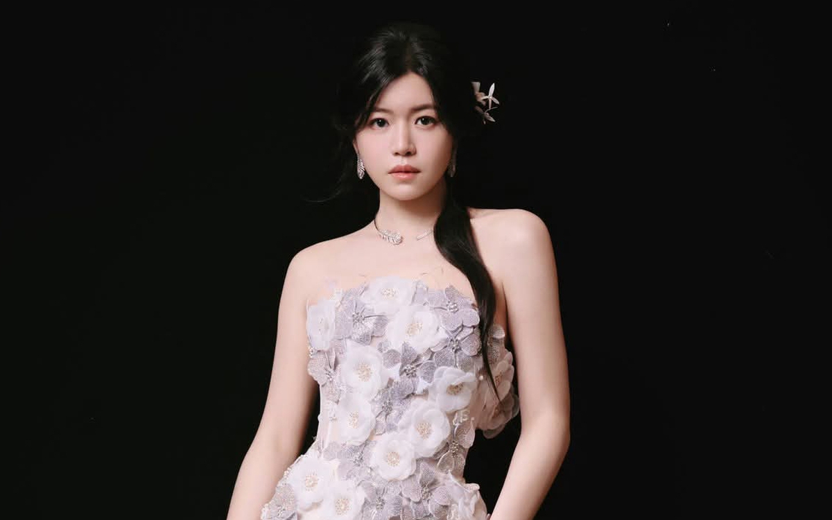 Thiết kế Việt xuất hiện trên thảm đỏ cùng ‘Tiểu Long Nữ’ Trần Nghiên Hy