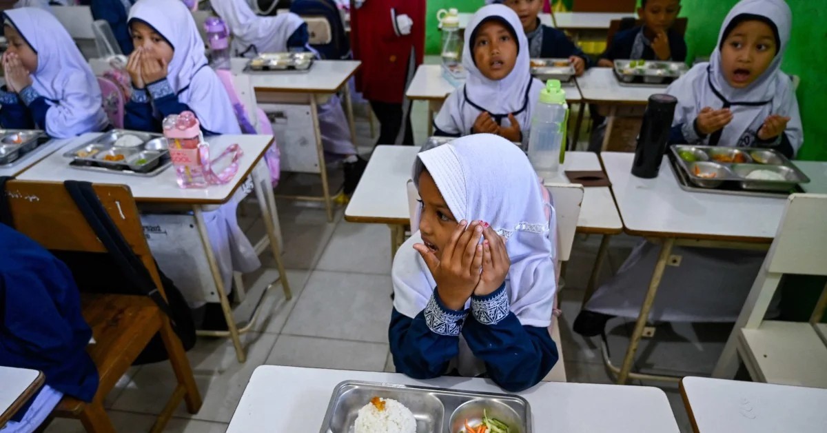 Indonesia giảm bữa ăn miễn phí cho học sinh vì giá tăng