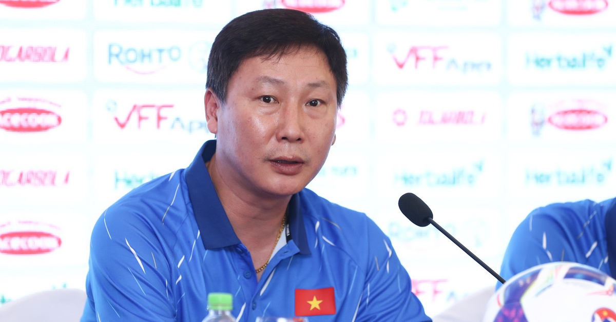 HLV Kim Sang Sik: Tôi muốn tuyển Việt Nam thắng Malaysia 2-0