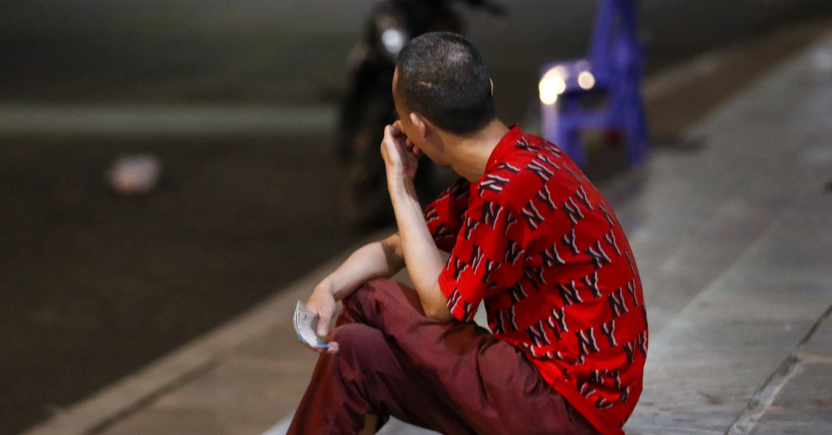 Vé 'chợ đen' ế ẩm trước trận tuyển Việt Nam - Malaysia