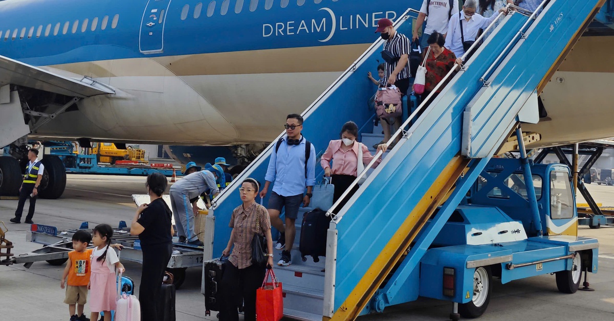 Hàng không, du lịch xoay trục ứng phó bão nhiên liệu với nhiều cách làm mới