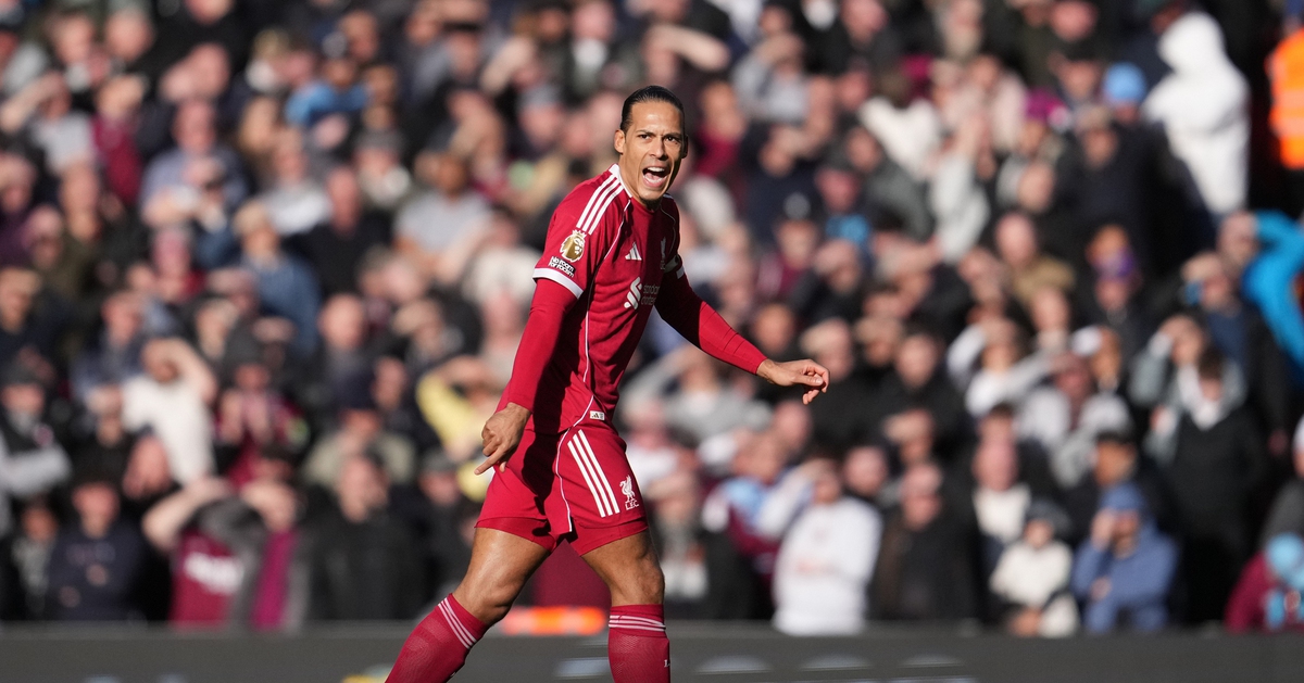 Van Dijk dùng từ ngữ nặng nề chỉ trích đồng đội sau trận thua Wolves