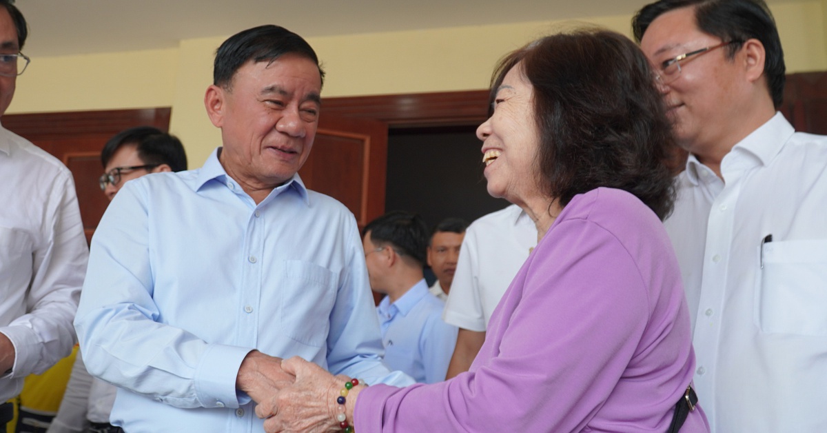 Ông Trần Cẩm Tú: Không vì bất kỳ lý do nào mà lơ là nhiệm vụ đại biểu Quốc hội