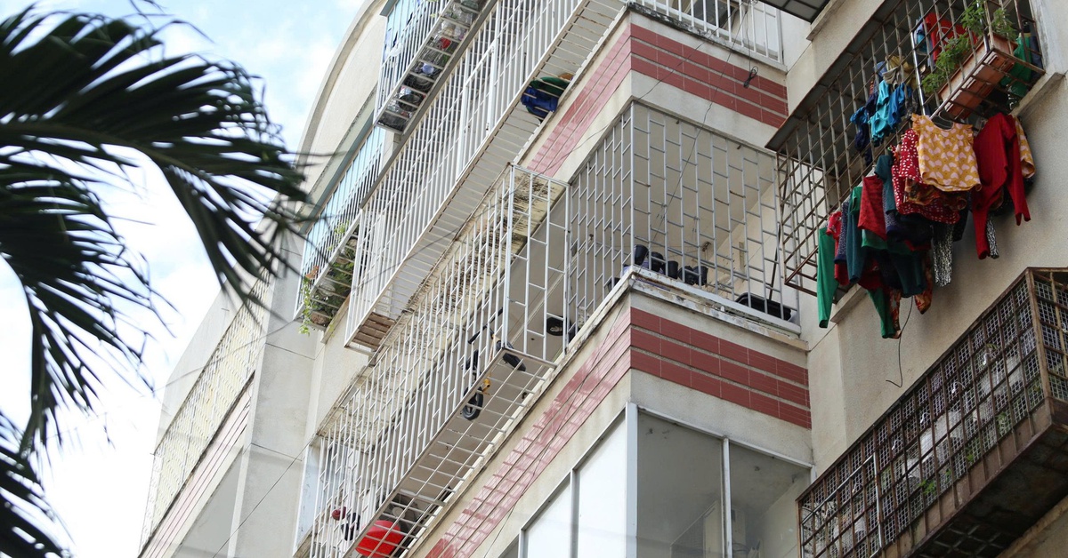 TP.HCM yêu cầu xử nghiêm chung cư cơi nới chắn lối thoát hiểm