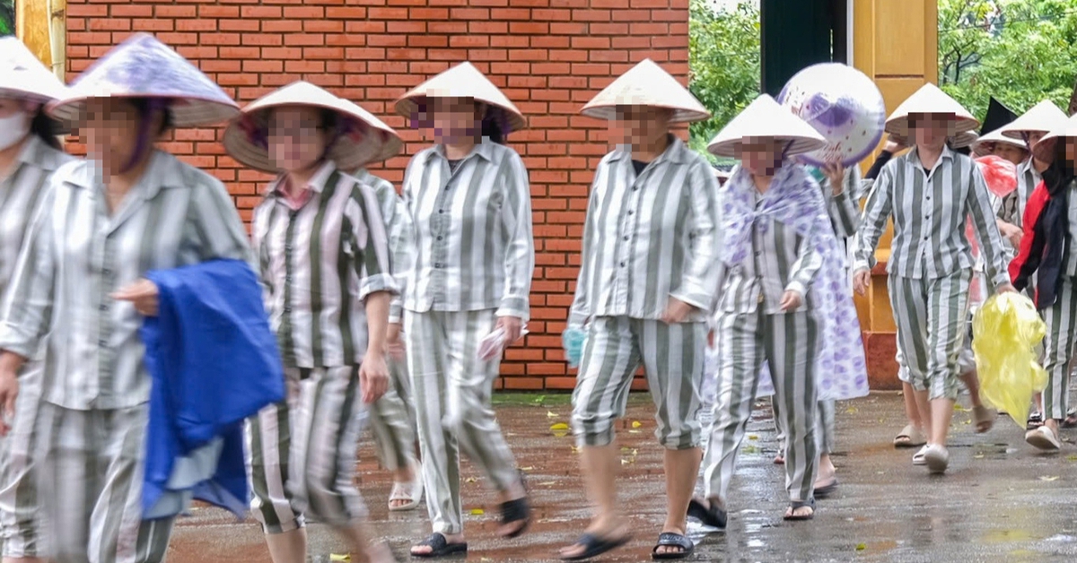 Đề xuất trại giam niêm yết mã QR code để người thân gửi tiền cho phạm nhân