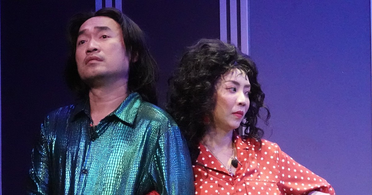 Tiến Luật lần đầu làm đạo diễn với vở Sinh nhật triệu đô