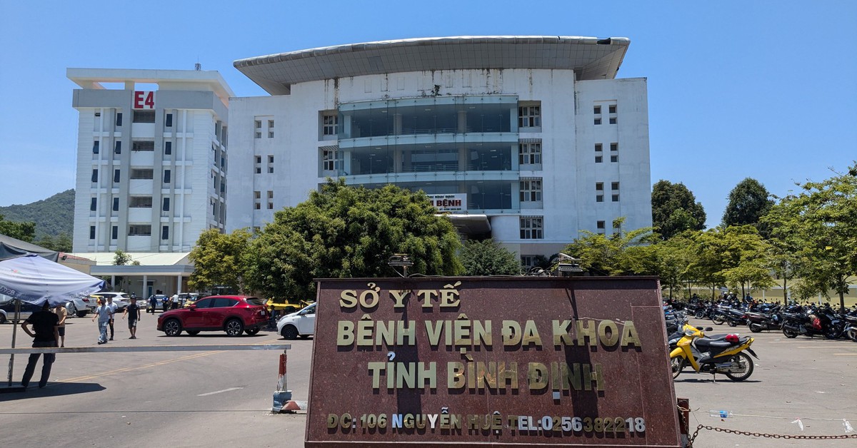 Vụ 'mượn tên' người khác xin làm hộ lý 26 năm: Sửa tên sổ bảo hiểm xã hội cho bà Lê Thị M.