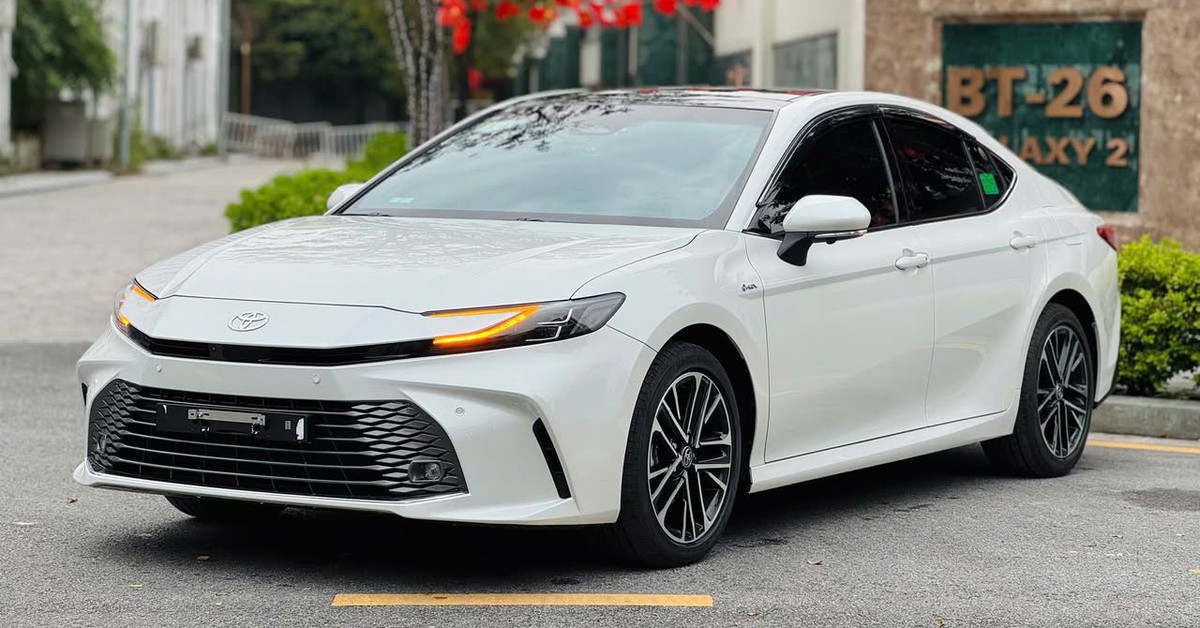 Loạt ô tô ở Việt Nam chạy 100km chưa hết 100.000 đồng tiền xăng, có mẫu 'ăn ít' hơn cả xe máy