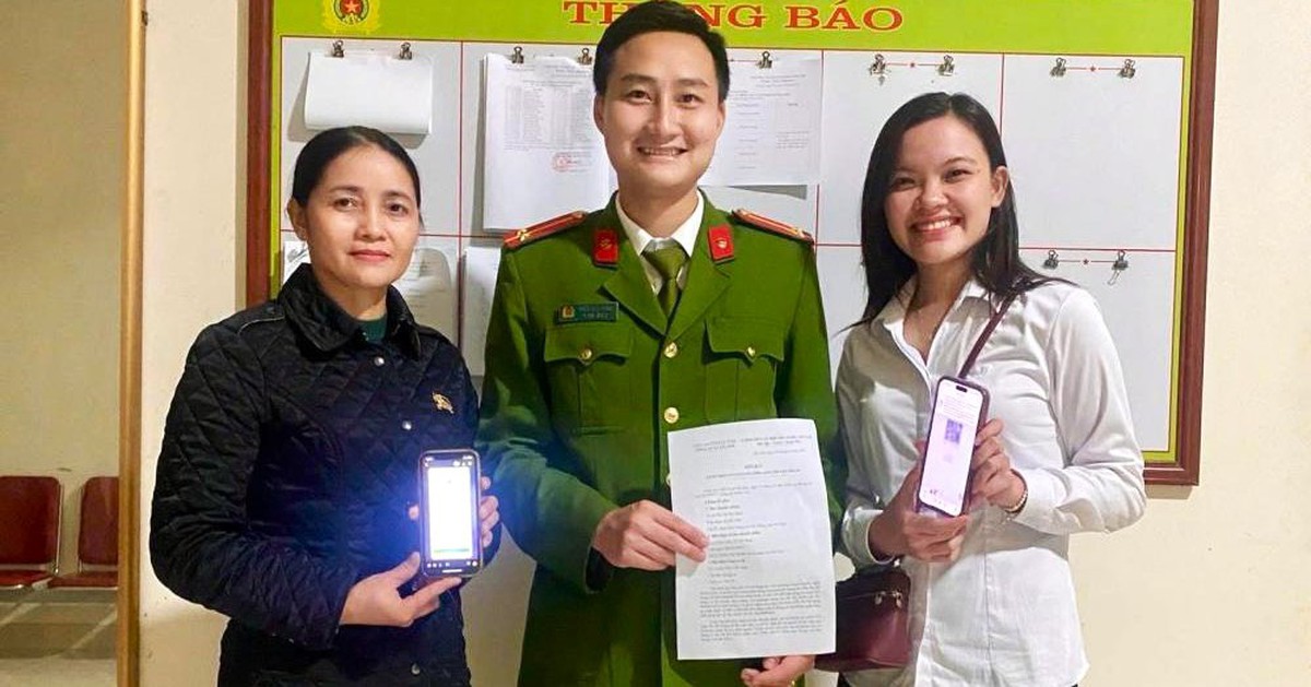 Thấy tài khoản tăng thêm 1,3 tỉ đồng, người phụ nữ vội trình báo công an