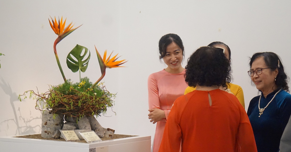 Ngắm những tác phẩm hoa đạo Nhật Bản đầy cảm xúc tại Bảo tàng Mỹ thuật Việt Nam