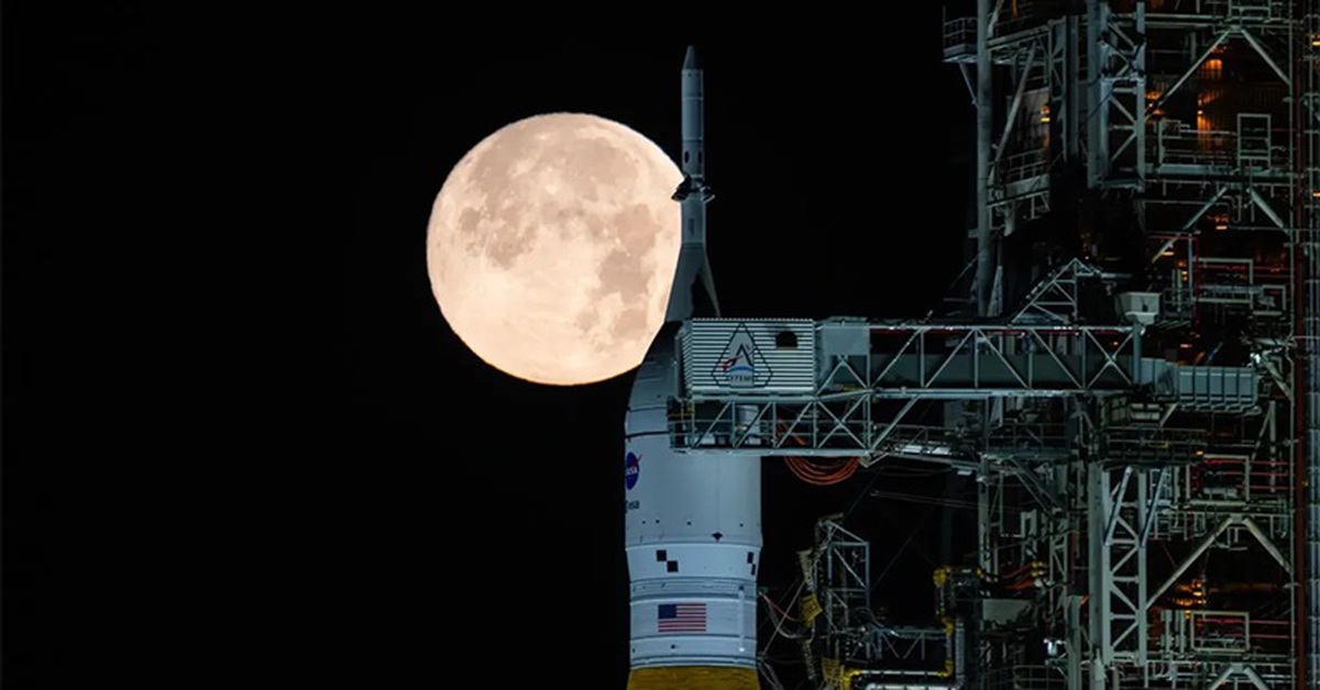 Phi hành gia Artemis II được ăn 'sang' khi bay quanh Mặt trăng