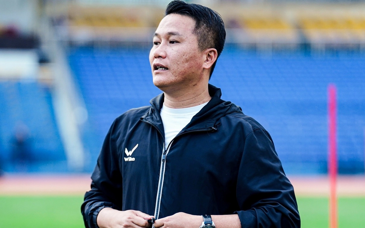 HLV Mai Xuân Hợp chê trọng tài thiếu công tâm với Thanh Hóa