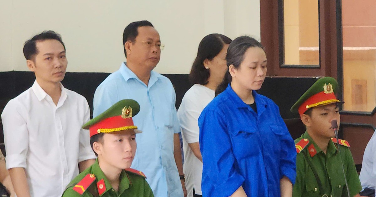 Nhiều cán bộ tại Ban Thi đua - Khen thưởng tỉnh Đồng Tháp hầu tòa