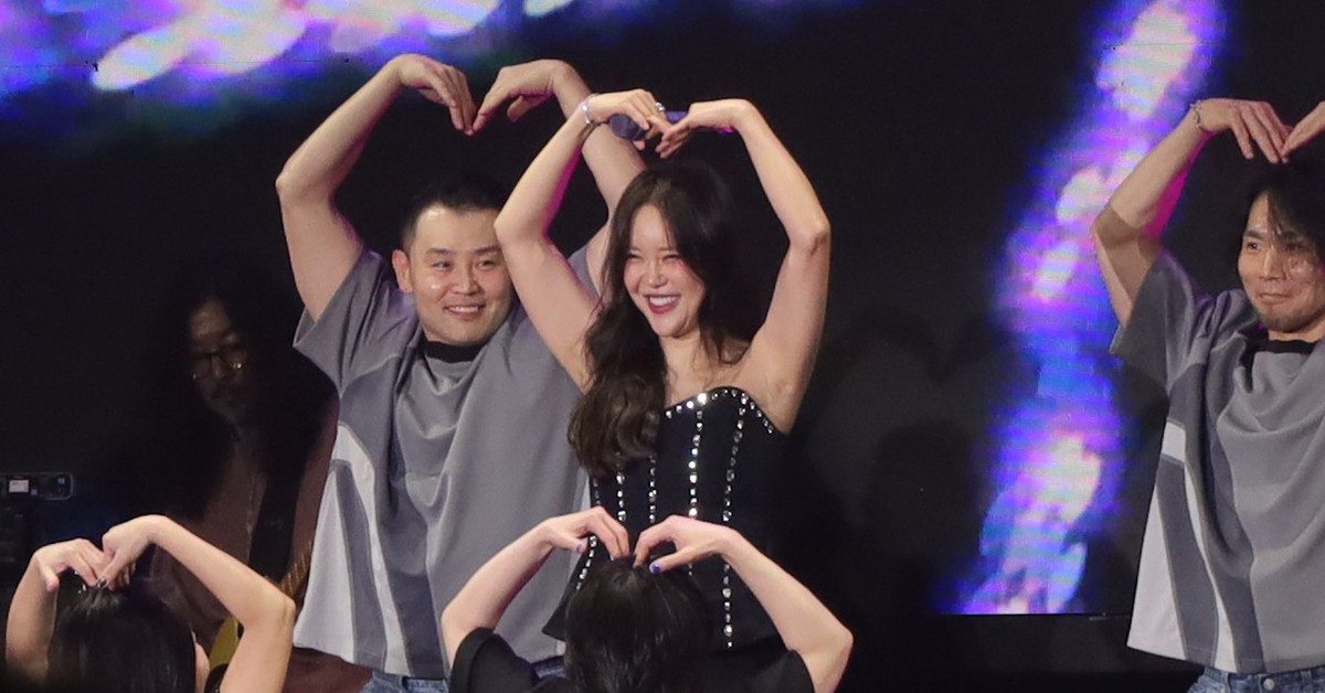 'Nữ hoàng nhạc phim' Baek Ji Young bắn nốt cao, xúc động trước tình cảm khán giả Việt