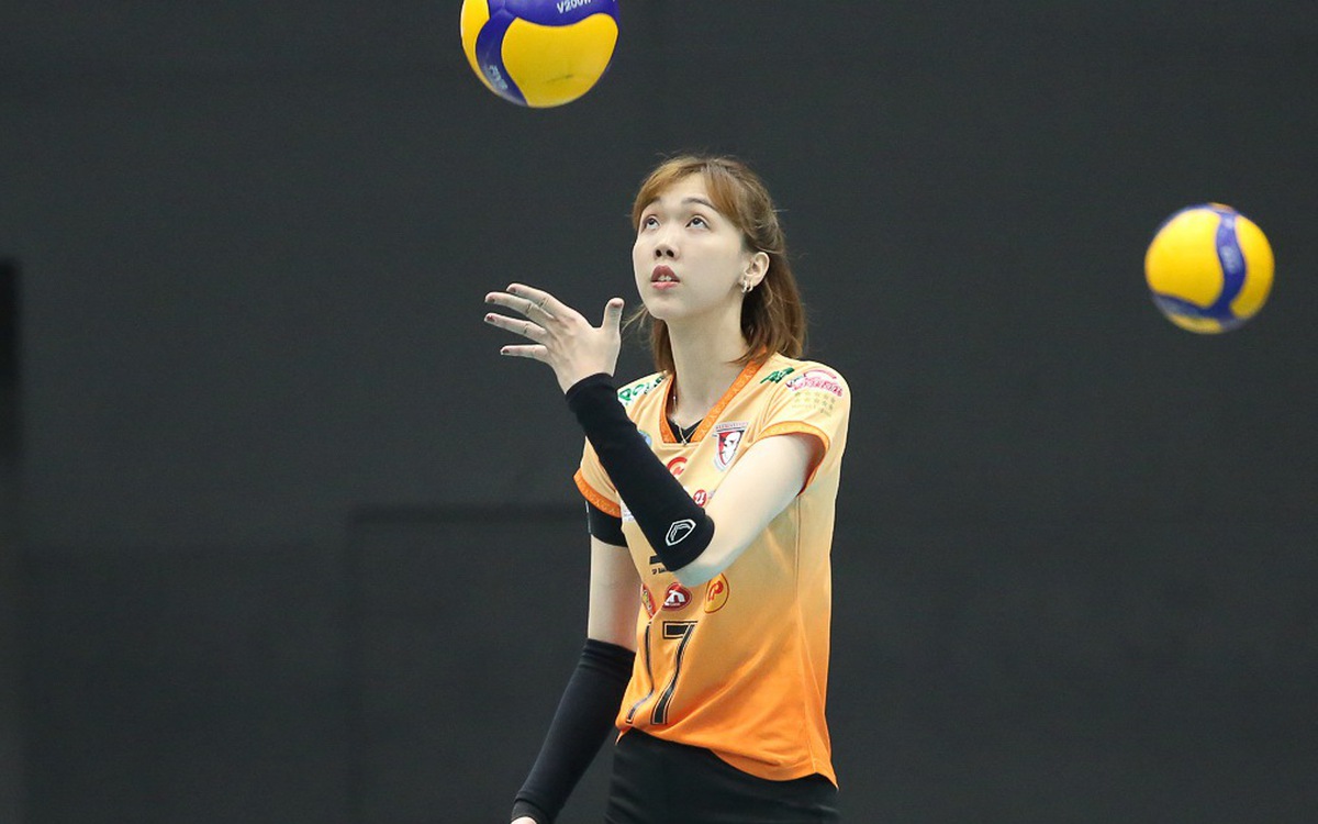 Cô gái Việt cao 1m95 tỏa sáng rực rỡ trong ngày ra mắt giải bóng chuyền Thái Lan