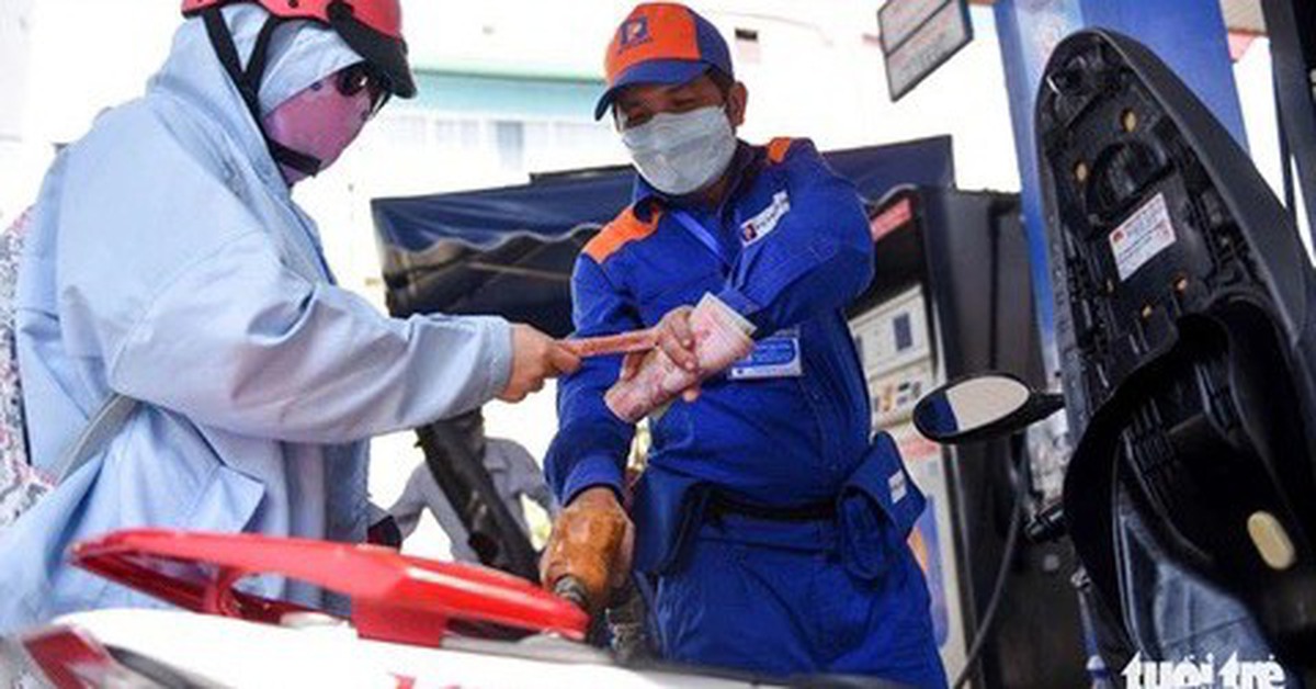 Chính phủ giảm thuế nhập khẩu xăng dầu về 0% đến hết tháng 4-2026