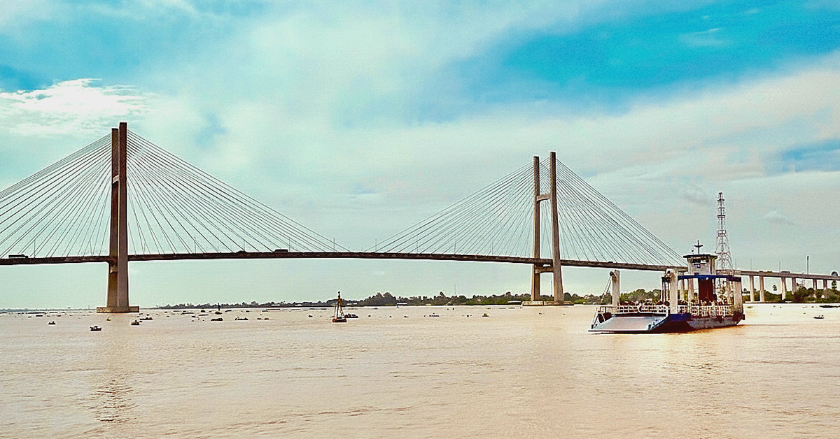 Mực nước trên sông Tiền cao hơn trung bình nhiều năm làm giảm xâm nhập mặn