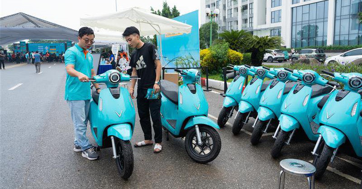 Miễn phí thuê, đổi pin 3 năm: Cú hích cho tài xế công nghệ chuyển sang xe điện