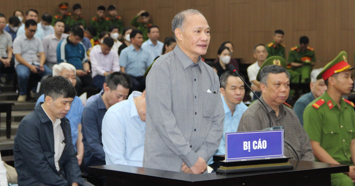 Cầm 200.000 USD, cựu Thứ trưởng nói 'nhận tiền trong giây phút không chín chắn'