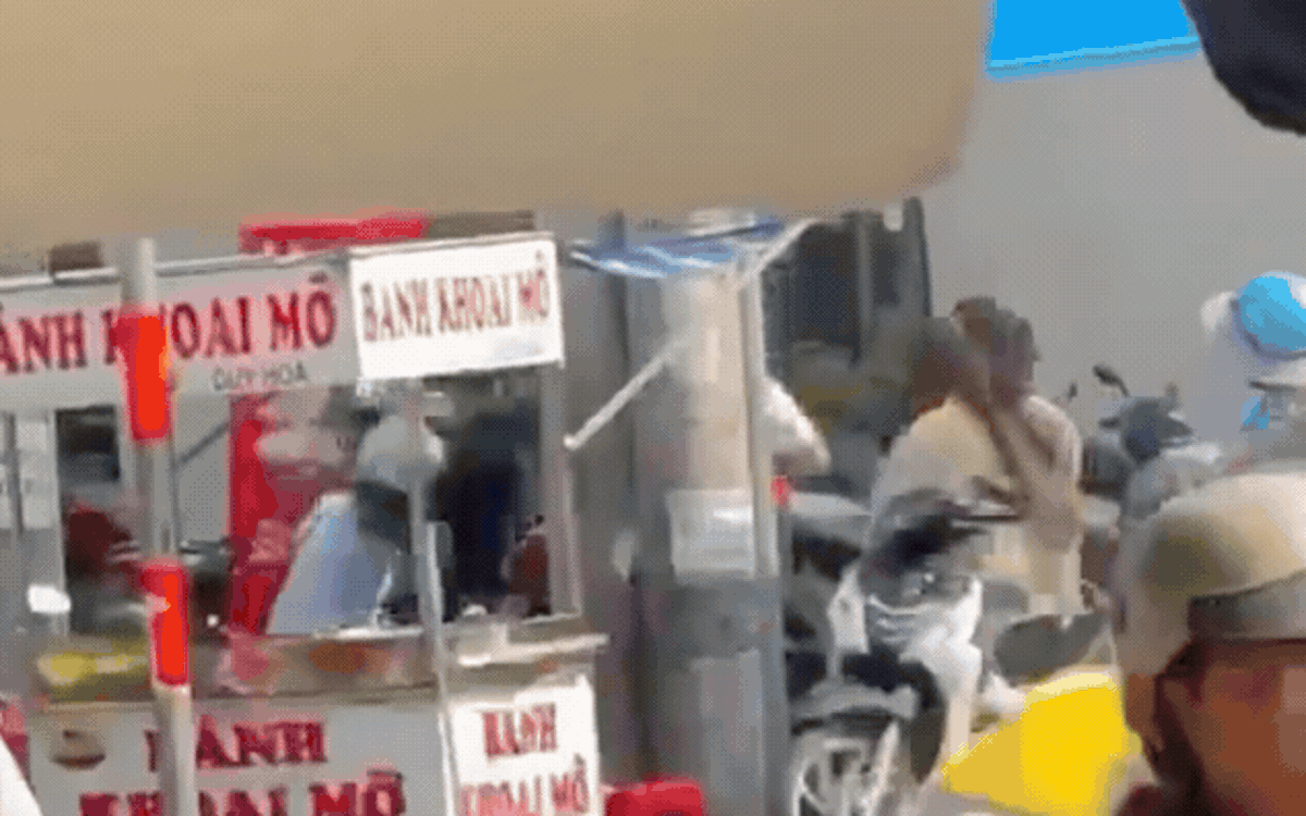 Nhóm người ẩu đả trên đường Cách Mạng Tháng 8 bị Công an phường mời làm việc