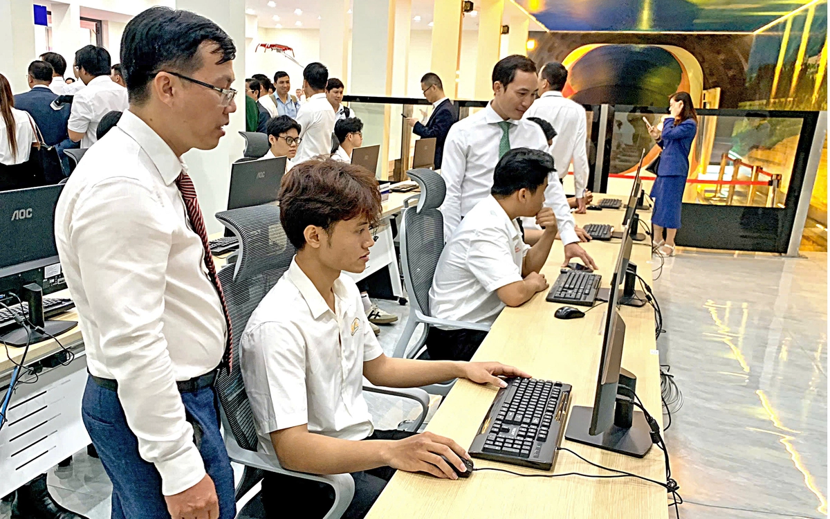 Tăng tốc đào tạo 70.000 nhân lực đường sắt