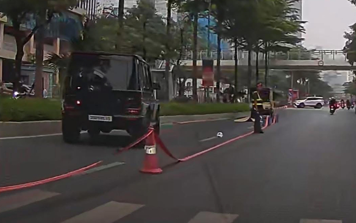 Điều tra vụ cụ ông tử vong cạnh xe Mercedes G63 trên phố lúc sáng sớm