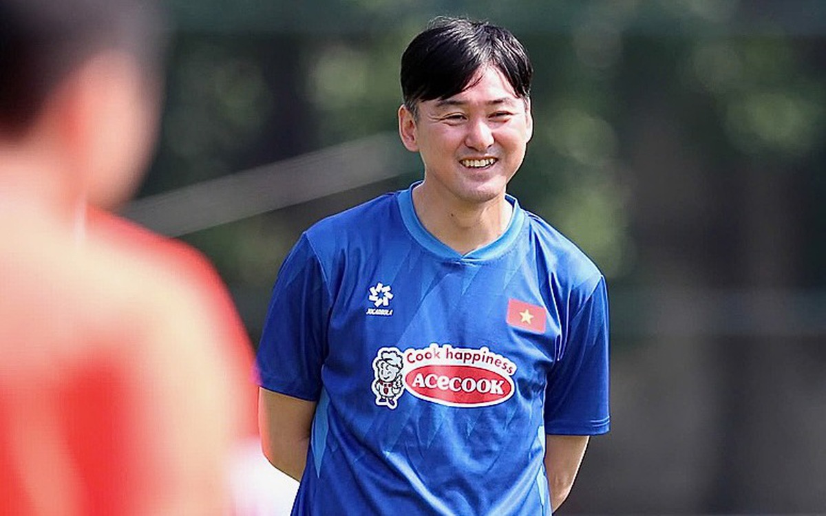 Cựu trợ lý của HLV Kim Sang Sik dẫn dắt CLB ở Thái Lan