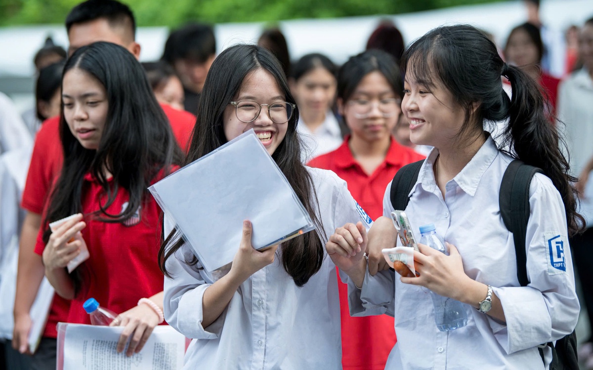 Nhiều điểm mới thi tốt nghiệp THPT 2026: Tích hợp giấy tờ, công bố điểm sớm hơn 12 ngày