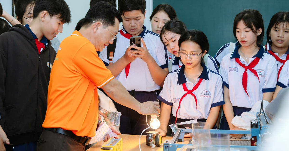 Tạo điều kiện chủ động cho trường nghề